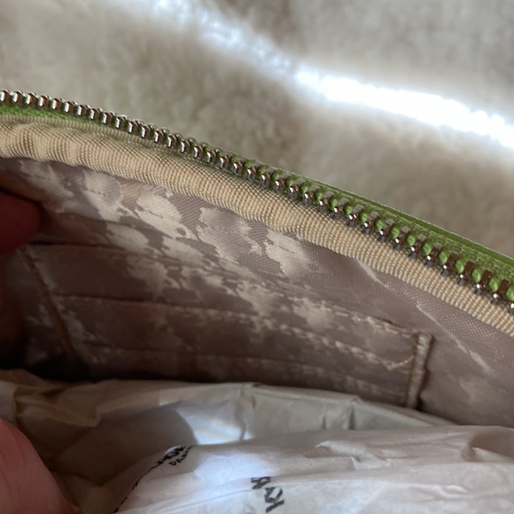 NWT Karl Lagerfeld Crossbody/Camera Bag - Picture 9 of 15